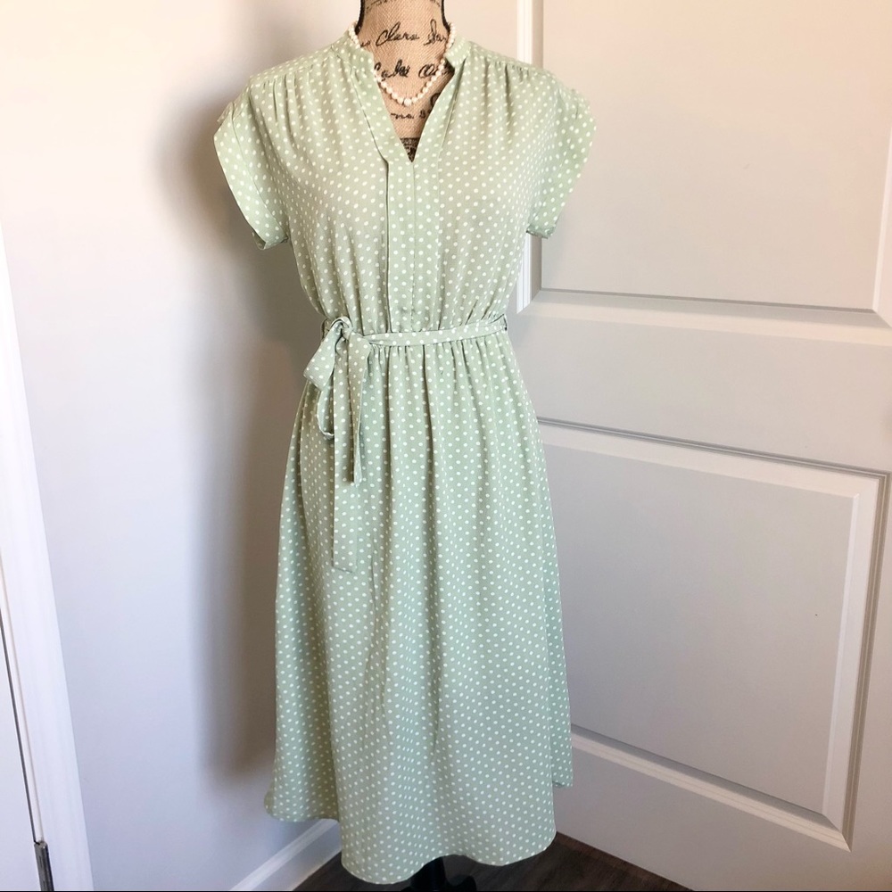 ✨NWOT Polka Dot Tie Waist Midi